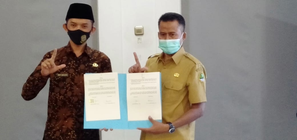 Penandatanganan Kerjasama Dispusipda Jawa Barat dengan Perpustakaan Insan Cita Desa Kertayasa.