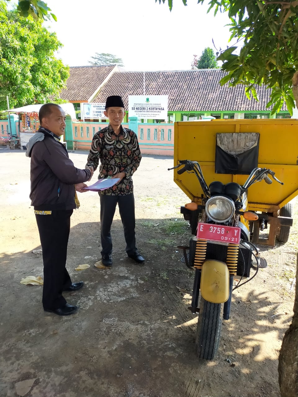 PEMDES KERTAYASA MENDAPAT BANTUAN BENTOR