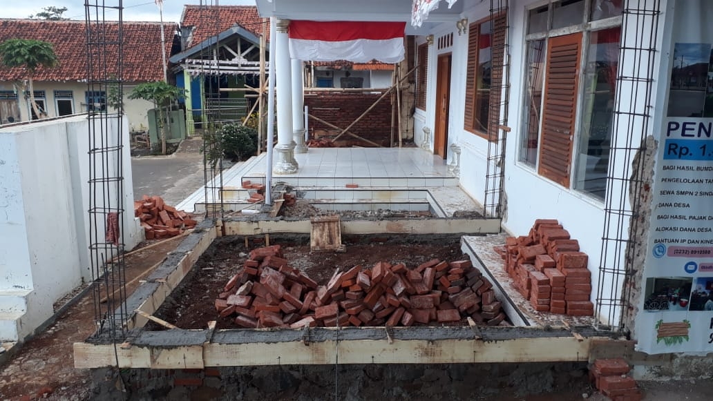 REHABILITASI BALAI DESA